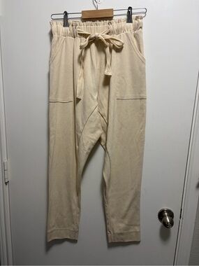 Free People Beach Cream Paper Bag Tapered Pants Women’s Size XS